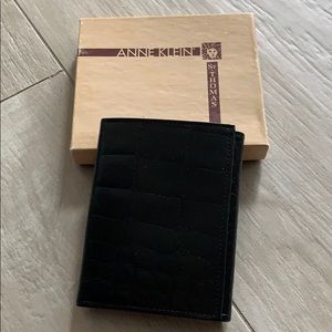 And Klein Adolfo wallet￼